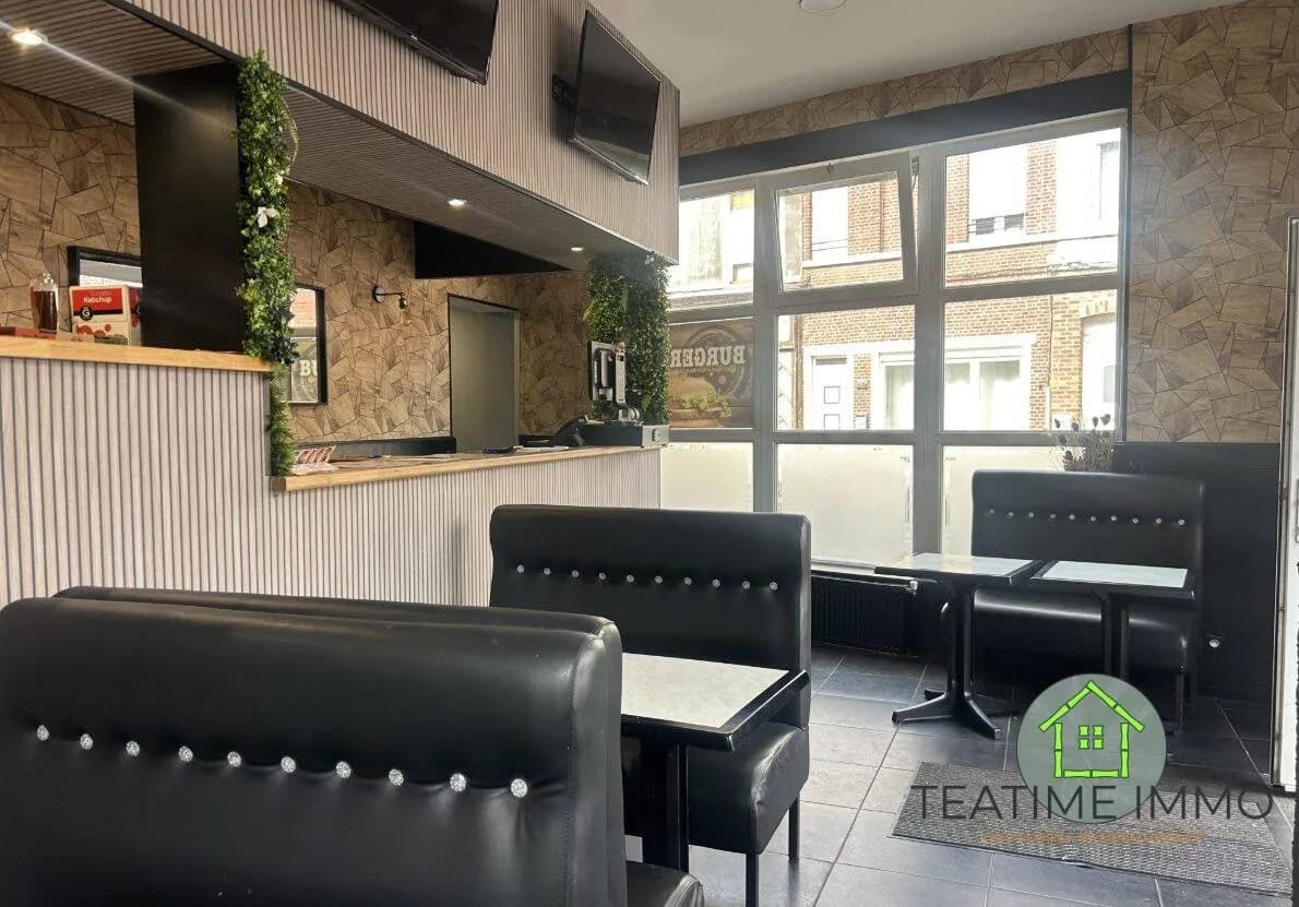Immeuble 278 m² - Photo 1