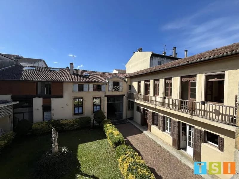 Immeuble 597 m² - Photo 1
