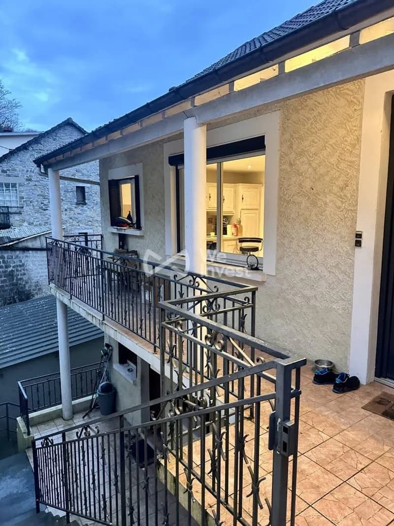 Immeuble 125 m² - Photo 1