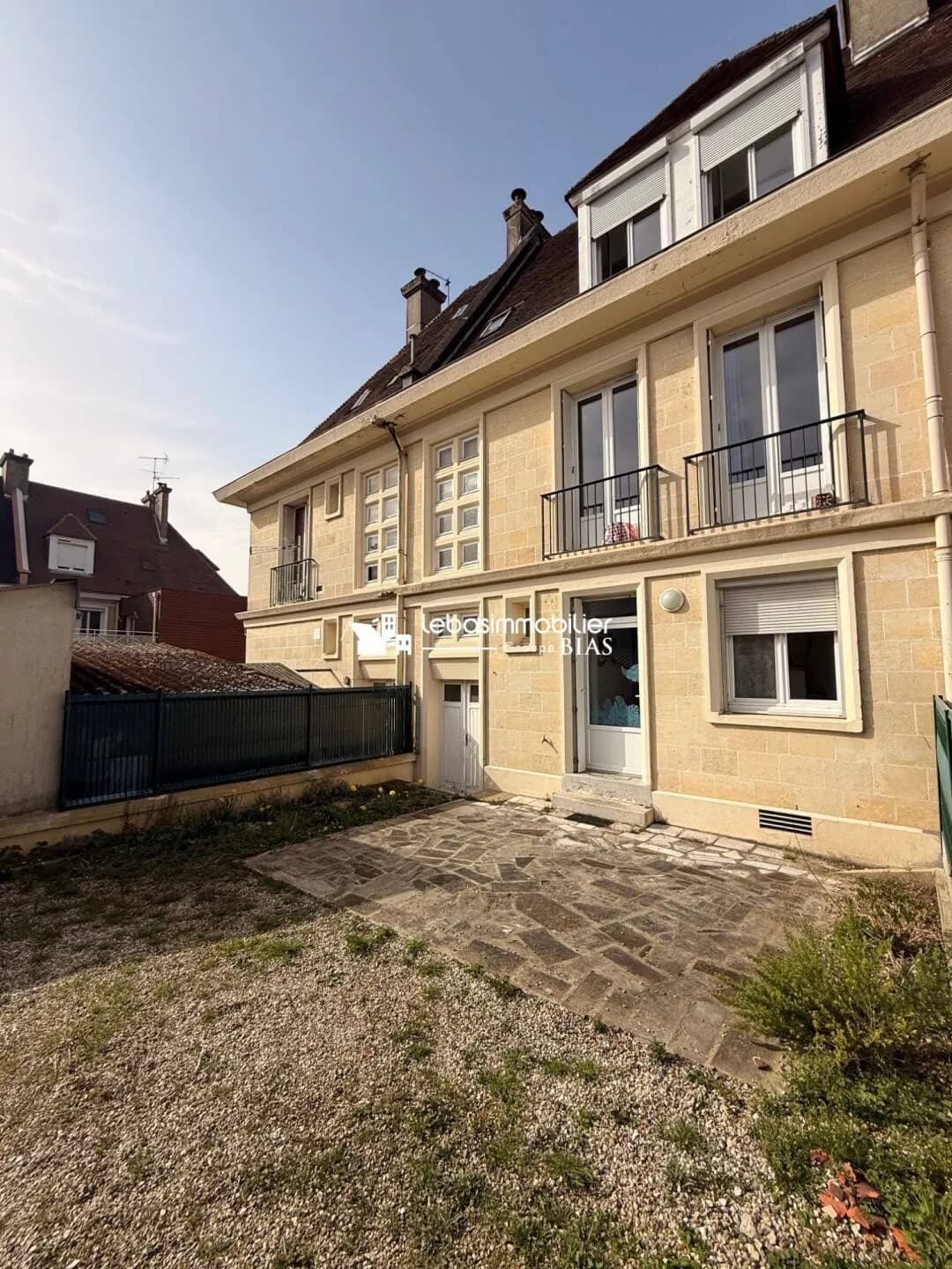 Immeuble 124 m² - Photo 1