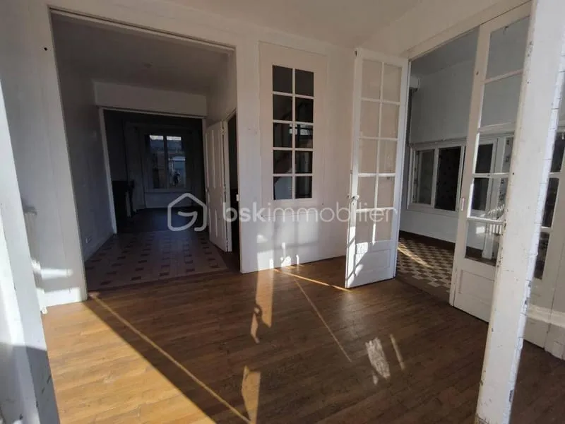 Immeuble 344 m² - Photo 1