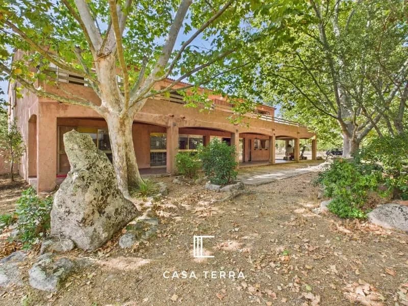 Immeuble 455 m² - Photo 1