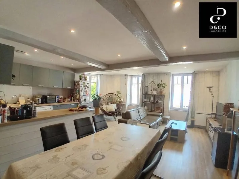 Immeuble 200 m² - Photo 1