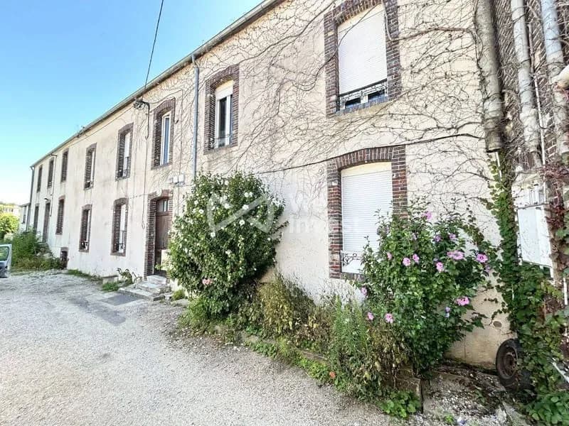Immeuble 105 m² - Photo 1
