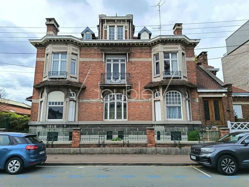 Immeuble 416 m² - Photo 1