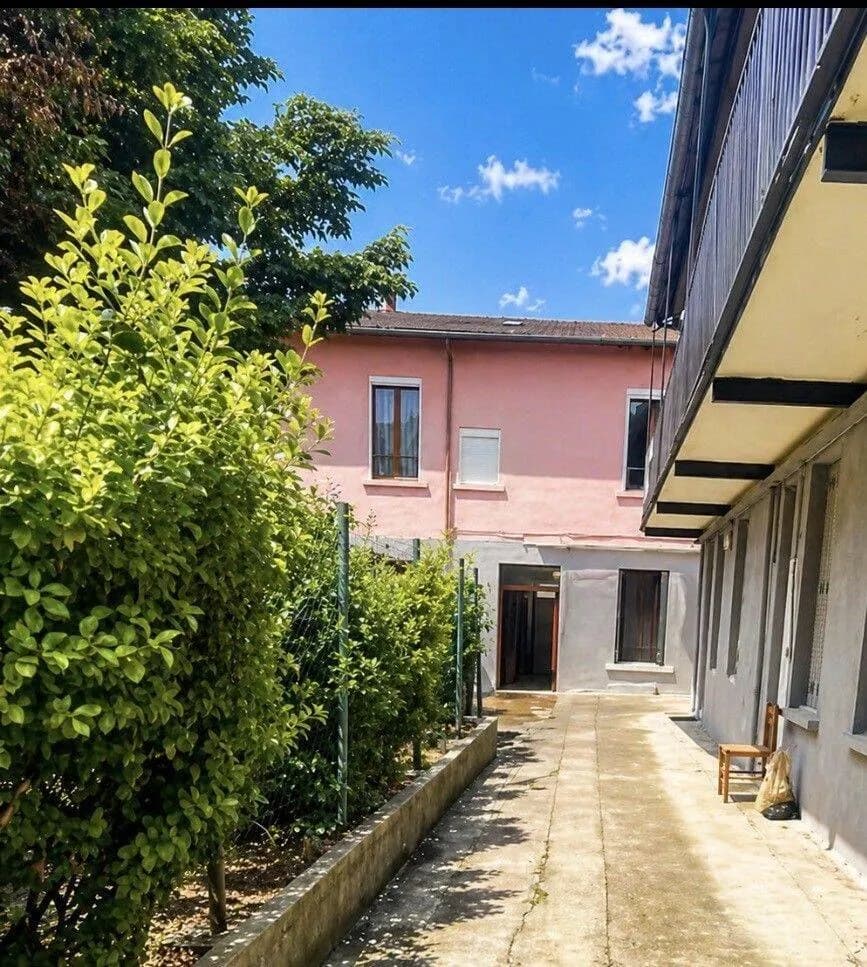 Immeuble 111 m² - Photo 1