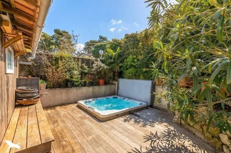 Immeuble 110 m² - Photo 1