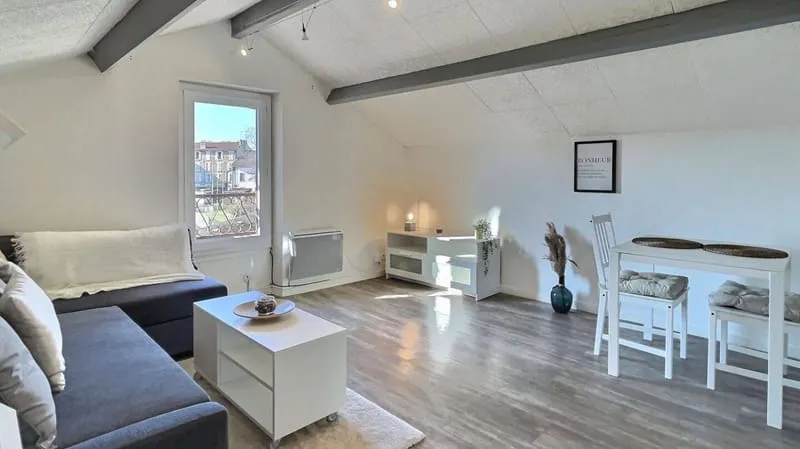 Immeuble 74 m² - Photo 1