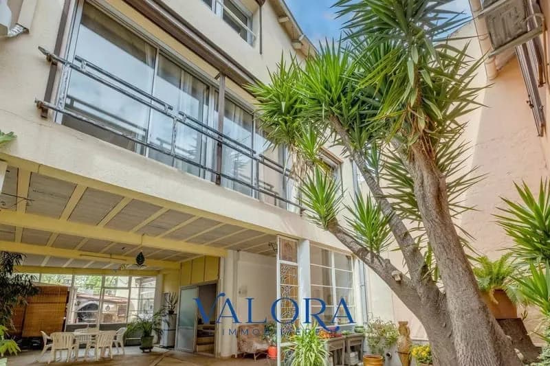 Immeuble 300 m² - Photo 1