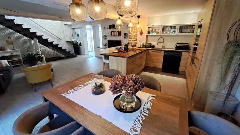 Immeuble 323 m² - Photo 1