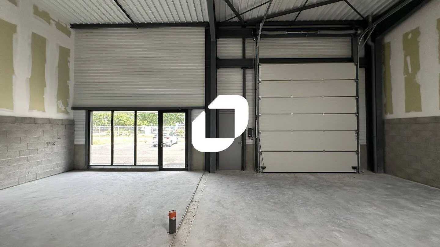 Immeuble 254 m² - Photo 1