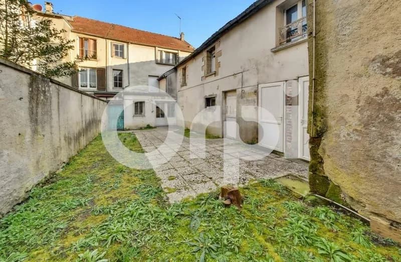Immeuble 200 m² - Photo 1
