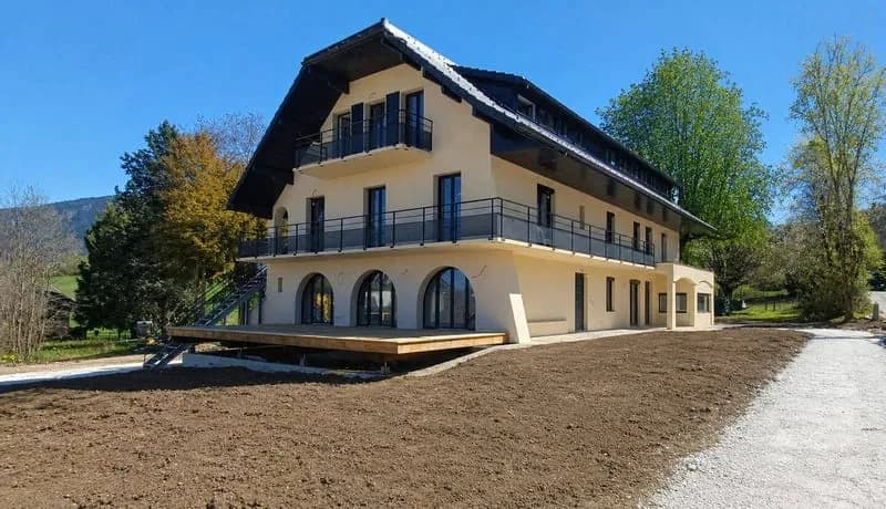 Immeuble 450 m² - Photo 1