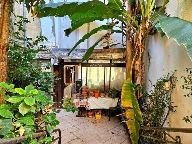 Immeuble 204 m² - Photo 1