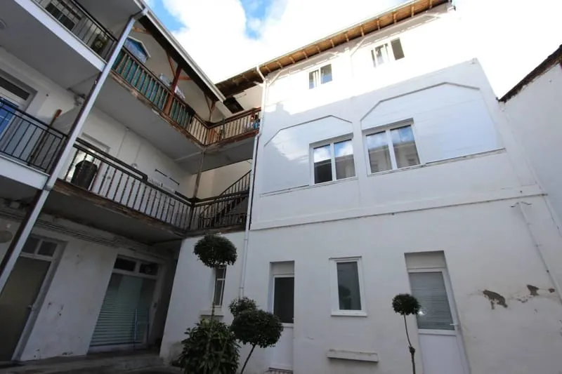 Immeuble 267 m² - Photo 1