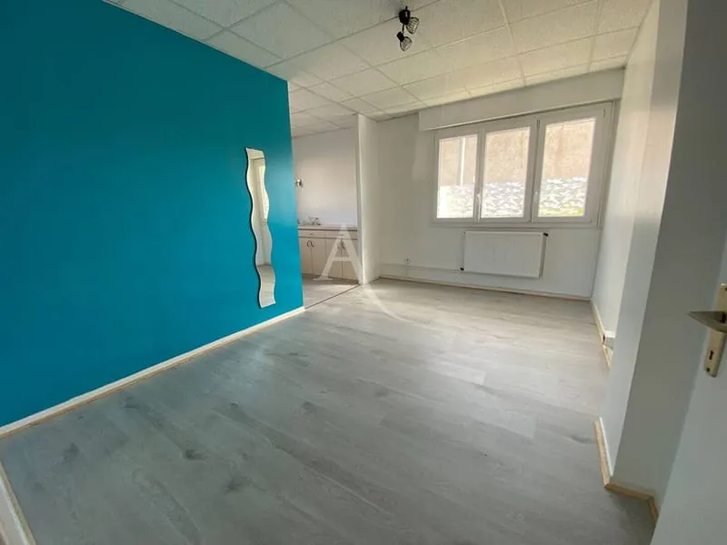 Immeuble 179 m² - Photo 1
