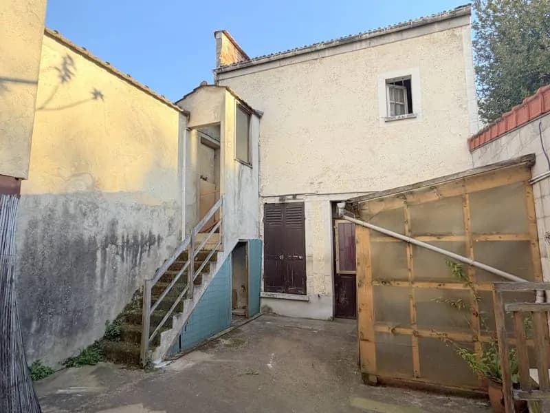 Immeuble 80 m² - Photo 1