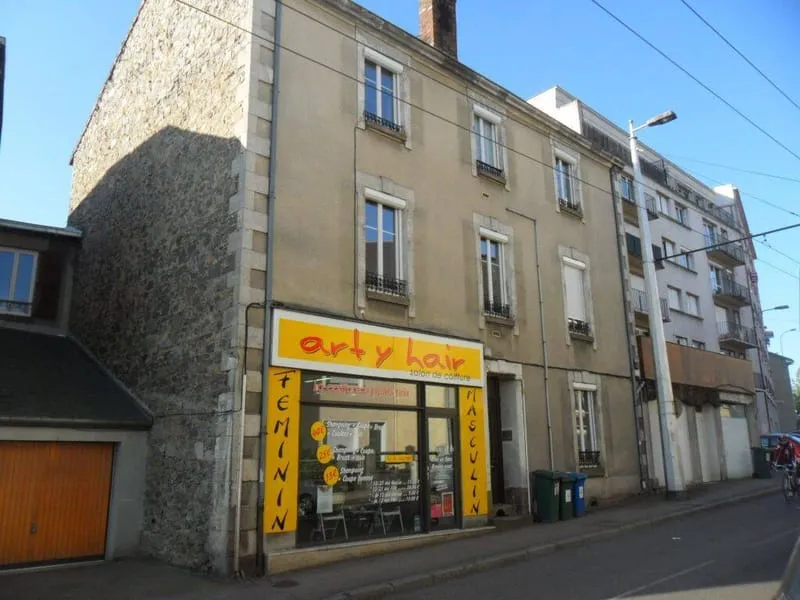 Immeuble de rapport 5 pièces 330 m² - Photo 1
