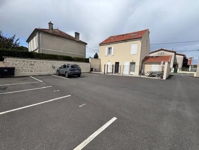 Immeuble de rapport 11 pièces 200 m² - Photo 1