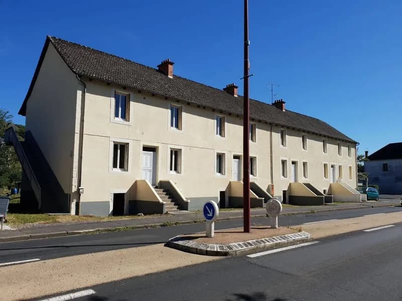 Immeuble 26 pièces 520 m² - Photo 1