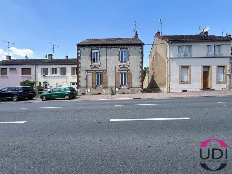 Immeuble 125 m² - Photo 1