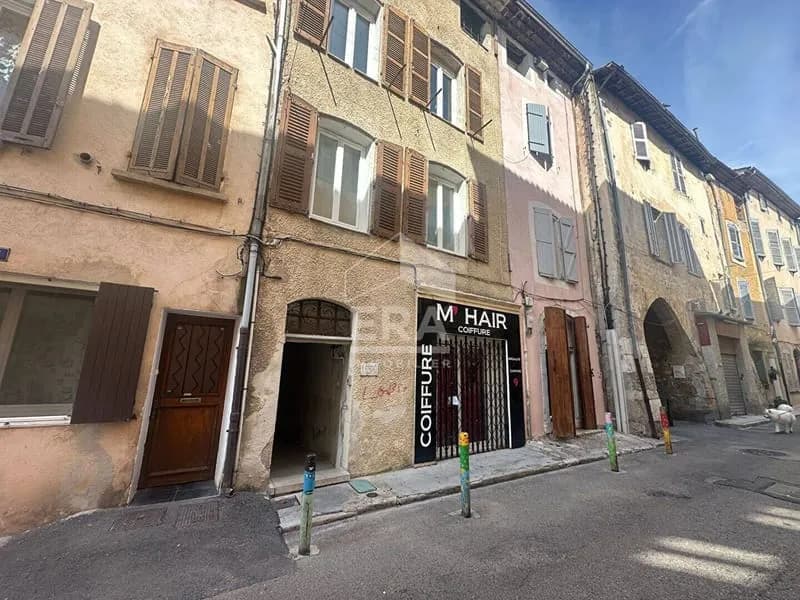 Immeuble 120 m² - Photo 1