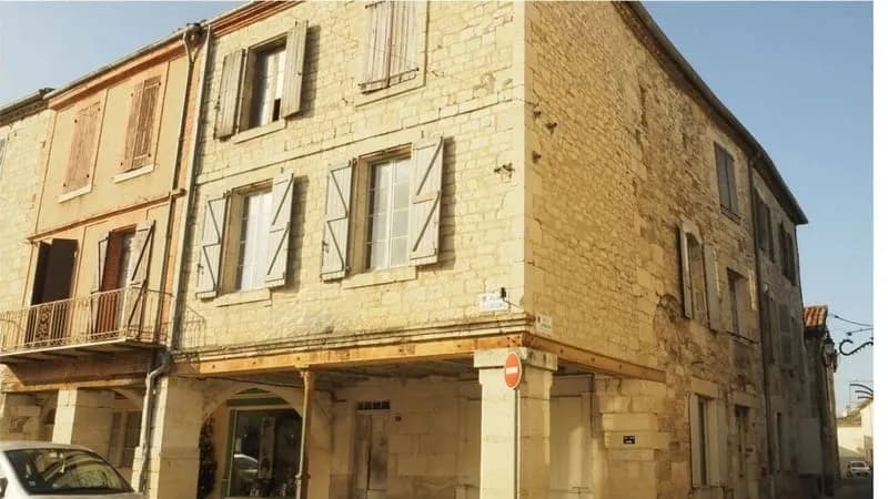Immeuble 255 m² - Photo 1