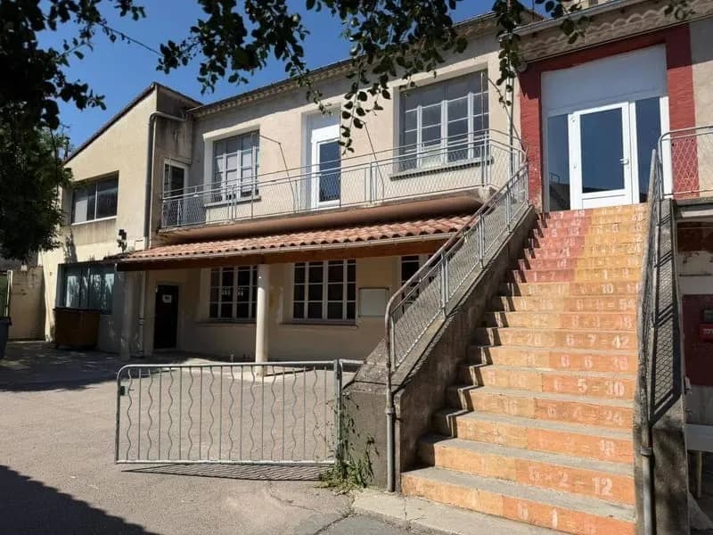 Immeuble 1178 m² - Photo 1