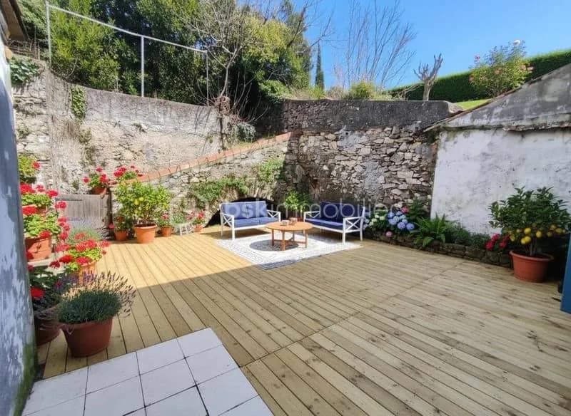 Immeuble 13 pièces 300 m² - Photo 1