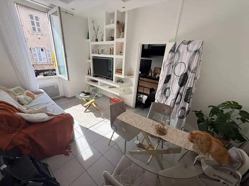 Immeuble 83 m² - Photo 1