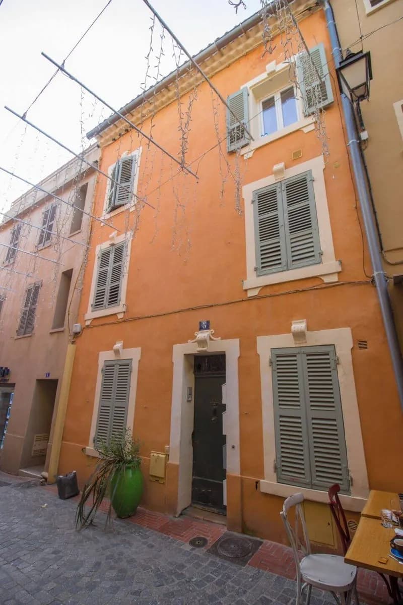 Immeuble 140 m² - Photo 1