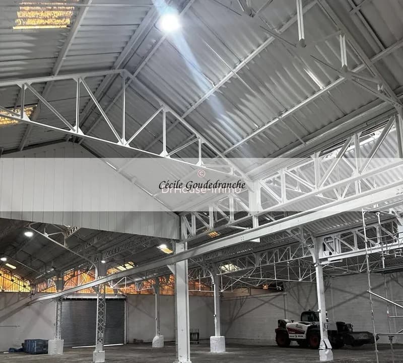 Immeuble 1550 m² - Photo 1