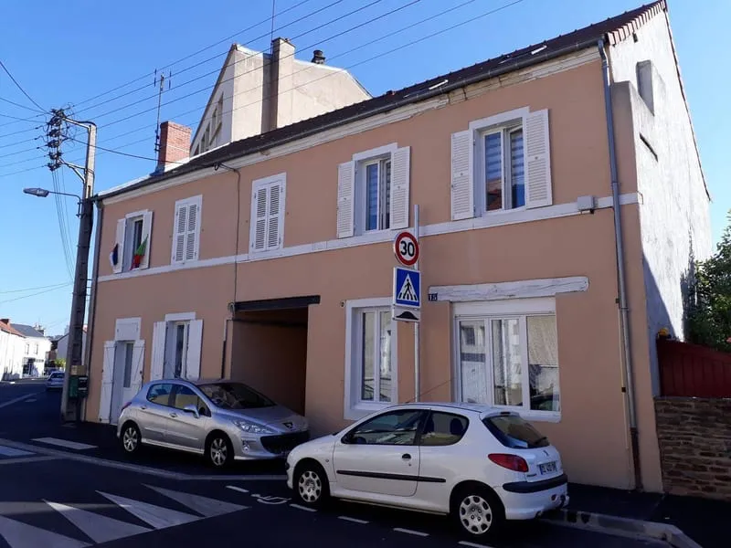 Immeuble 275 m² - Photo 1