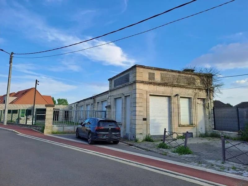 Immeuble 166 m² - Photo 1