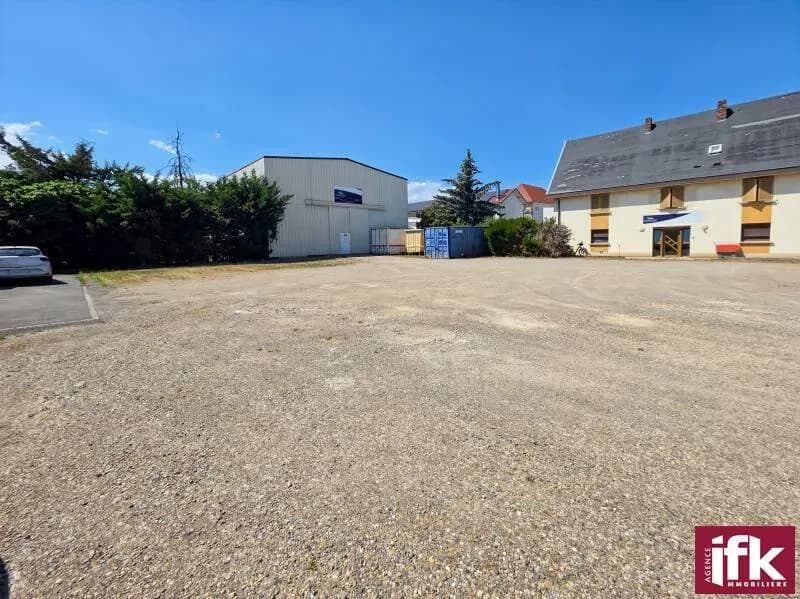 Immeuble 220 m² - Photo 1