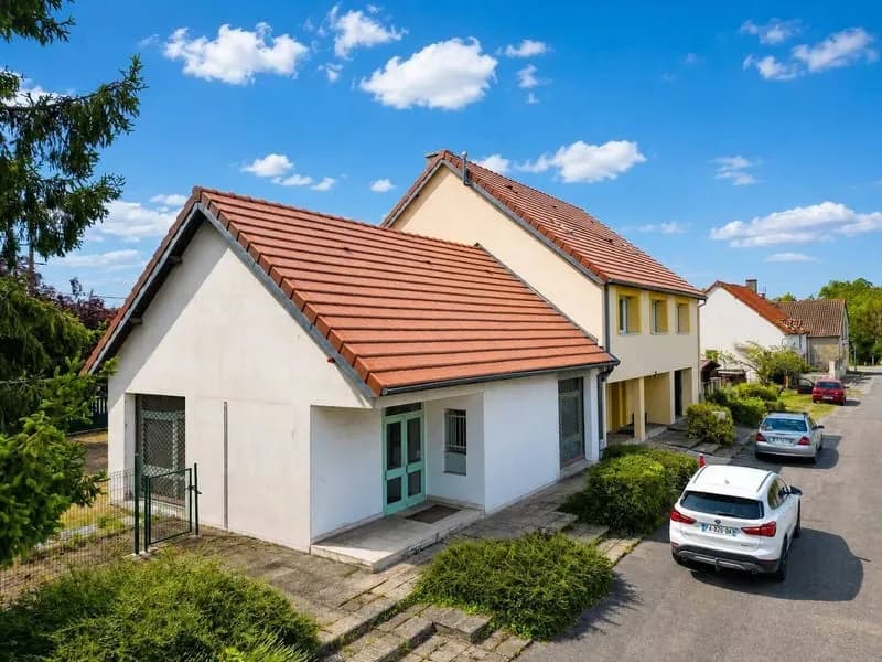 Immeuble 205 m² - Photo 1