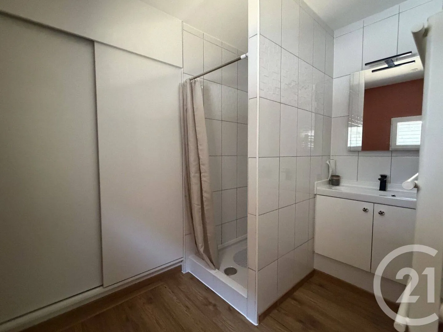 Immeuble 125 m² - Photo 1