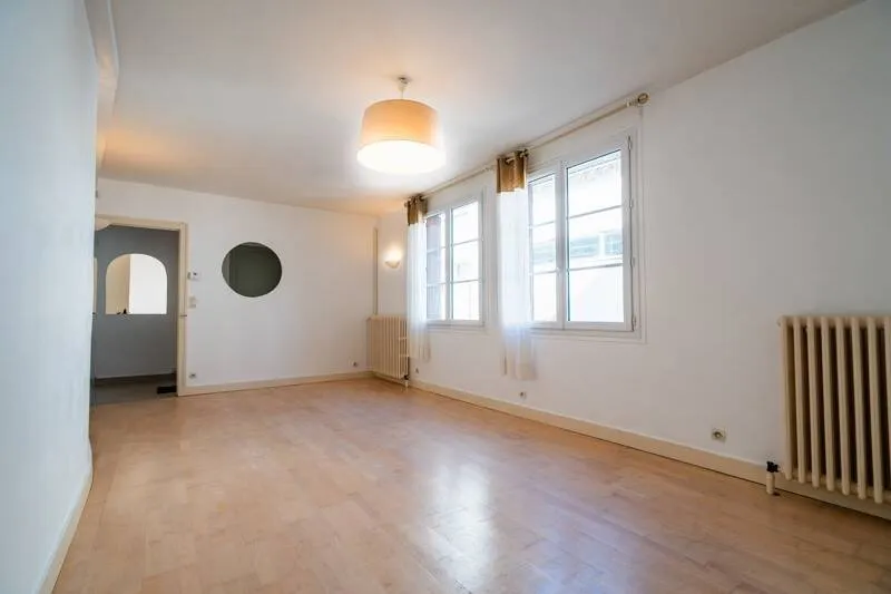 Immeuble 204 m² - Photo 1