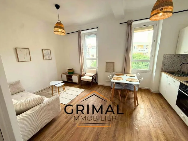 Immeuble 198 m² - Photo 1