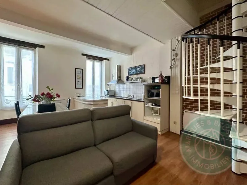 Immeuble 150 m² - Photo 1