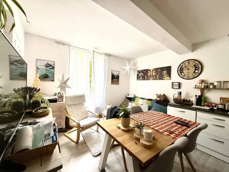 Immeuble 93 m² - Photo 1