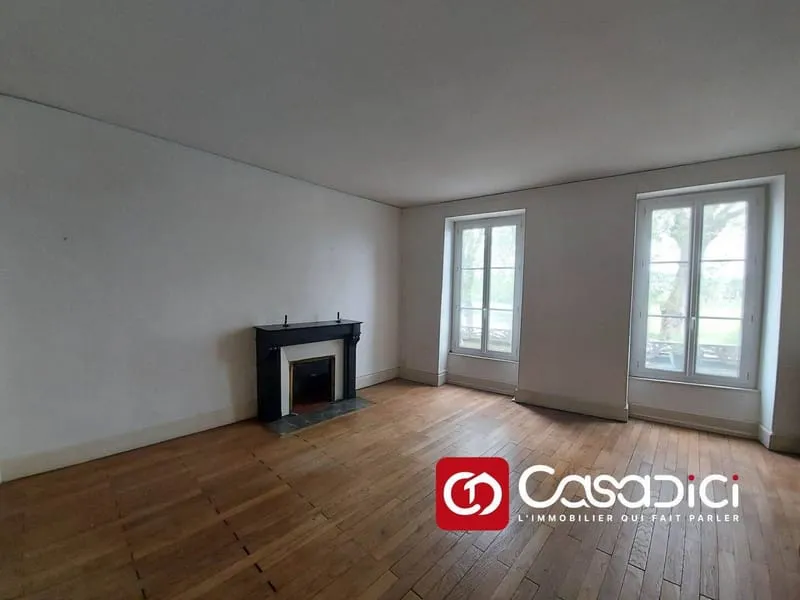 Immeuble 176 m² - Photo 1