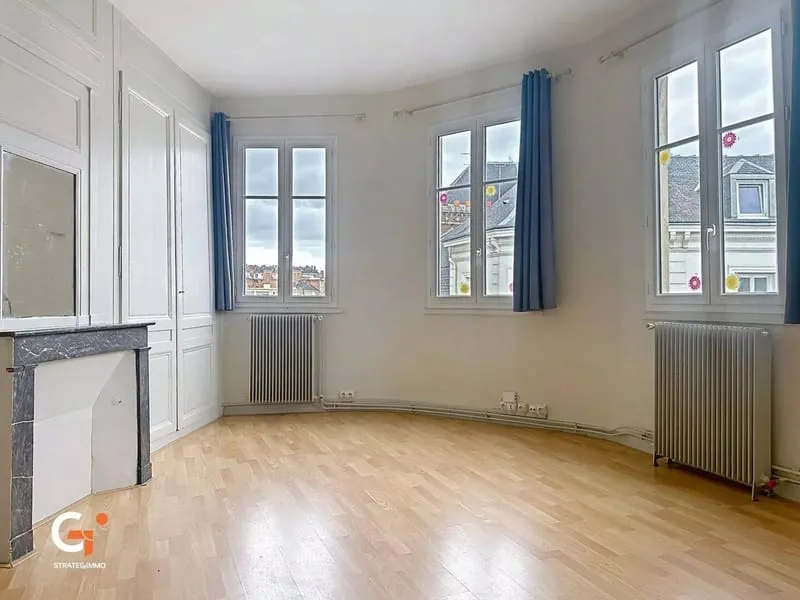 Immeuble 177 m² - Photo 1