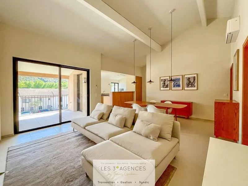 Immeuble 612 m² - Photo 1