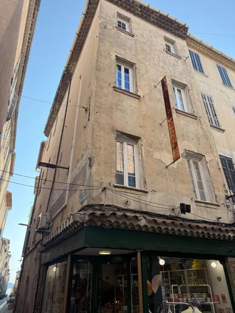Immeuble de rapport 6 pièces 140 m² - Photo 1