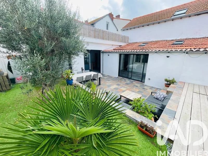 Immeuble 278 m² - Photo 1