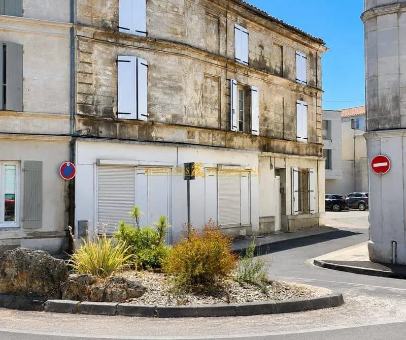 Immeuble de rapport 110 m² - Photo 1