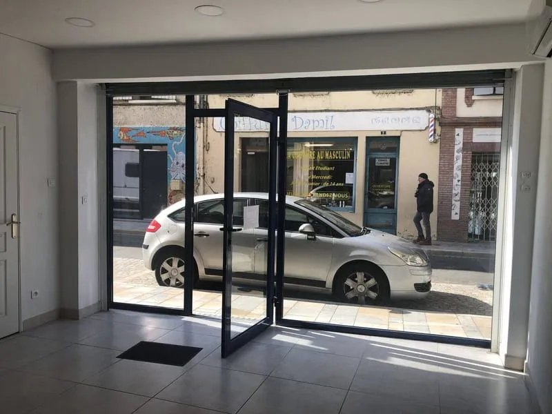 Immeuble 85 m² - Photo 1