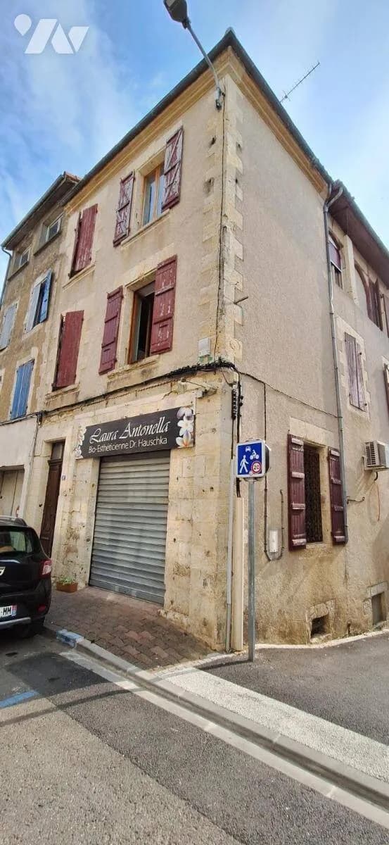Immeuble 195 m² - Photo 1