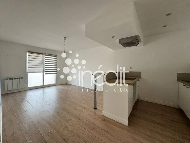 Immeuble 160 m² - Photo 1